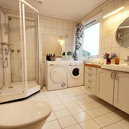 Large In Sola * Tananger