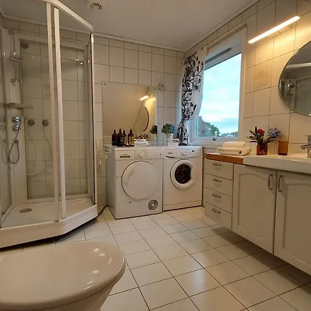 Large In Sola Vakantiehuis Tananger