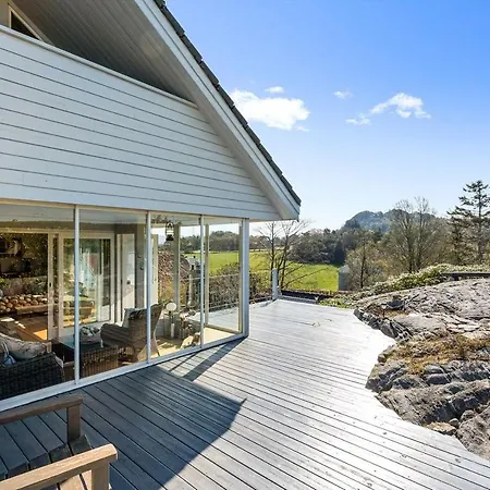 Vakantiehuis Large In Sola Tananger