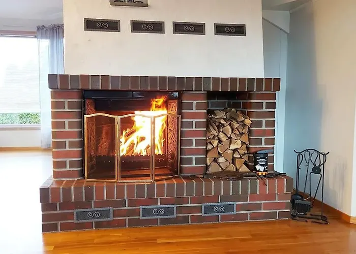 Large In Sola Tatil Evi