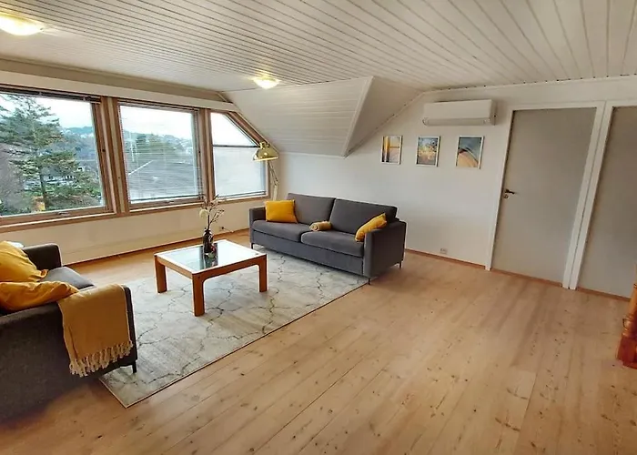 Large In Sola * Tananger