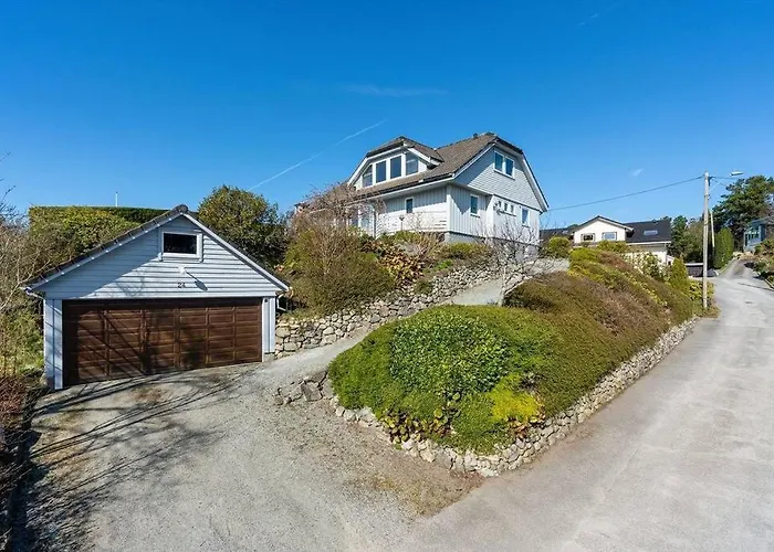 Large In Sola Tatil Evi *